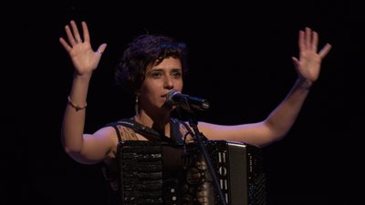 يسرا الهواري تختتم 