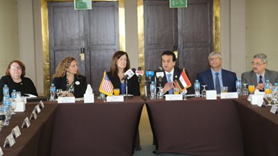 عبد الغفار: مصر تحرص على الاستفادة من الخبرات العالمية لتطوير التعليم