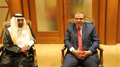 سعفان يطالب بمنظومة إلكترونية لاختيار العمال في موسم الحج