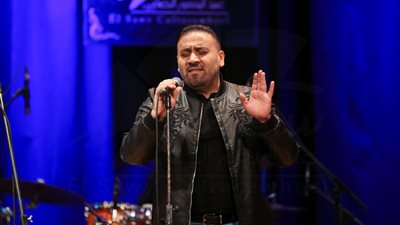 إبراهيم فاروق يتألق في حفله الغنائي بساقية الصاوى (صور)