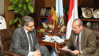 محافظ كفر الشيخ يبحث سبل مواجهة الفساد المالي والإداري