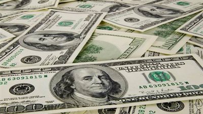 الدولار يسجل 706 قروش في مستهل تعاملات اليوم