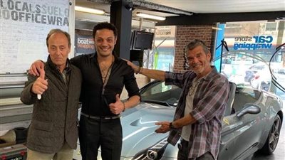 الفنان محمد علي يشتري سيارة «ميسي»