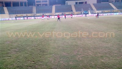 بالصور.. عمليات إحماء لاعبي الأهلي استعدادا لمواجهة الإنتاج