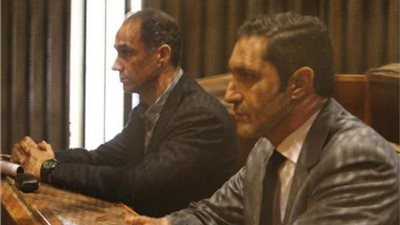 خلال ساعات.. سماع مرافعة «الديب» بمحاكمة نجلي مبارك في «التلاعب بالبورصة»