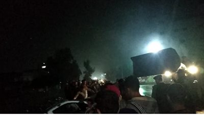 سقوط سيارة بمصرف 