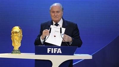 رئيس الفيفا يفتتح ملعبًا جديدًا بفلسطين