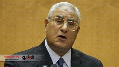 الرئيس المؤقت يكرم عددًا من المستشارين السابقين