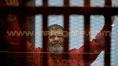 بدء محاكمة مرسي و10 آخرين  في «التخابر مع قطر»