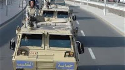 وصول مدرعات لكوبري قصر النيل لتأمين متظاهري التحرير