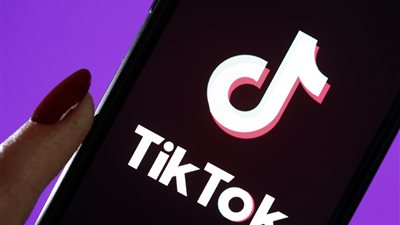 «جوجل» تحظر تحميل تطبيق «TikTok» في الهند بسبب المقاطع الإباحية