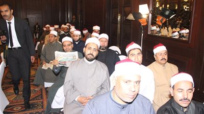 أزهري يطالب بالتصدي للفتاوى التكفيرية