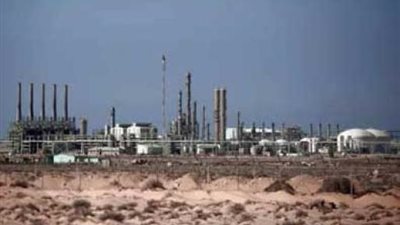 مجموعة مسلحة قامت بإغلاق مرفأ رأس لانوف الليبي لتصدير النفط