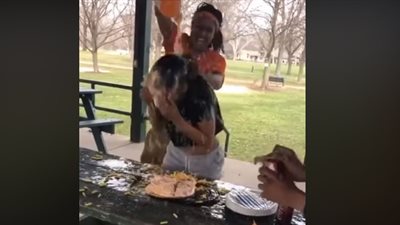 انتقام شباب من صديقتهم في عيد ميلادها (فيديو)