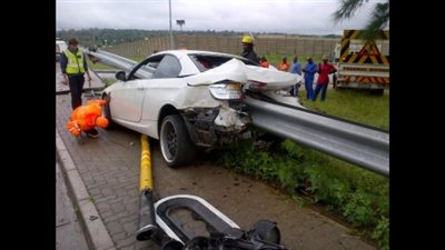 بالصور..حادث مروع لسيارة 