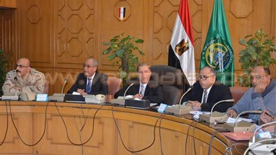 بالصور.. محافظ الإسماعيلية يتابع تنمية القرى الأكثر احتياجًا