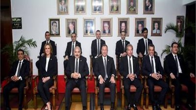 أزمة ثقة في مجلس إدارة النادي الأهلي.. الخطيب يواجه انتكاسة فريق كرة القدم بدوري أبطال أفريقيا.. صدمة خسارة السوبر الأفريقي وكأس الكئوس لليد.. وفشل السلة في تخطي ربع نهائي أفريقيا يشعل الأزمة