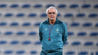 إقالة الأوروجواياني خورخي فوساتي من تدريب أهلي جدة