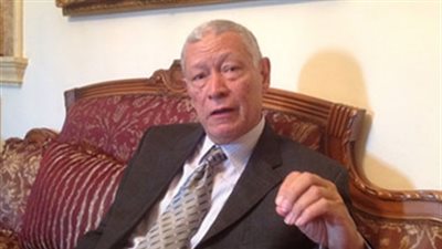 المستشار الدستوري للرئيس: القانون حظر إدخال تعديلات على الجداول عقب دعوة الناخبين للاقتراع.. ومصادر: على «السيسي» تقديم استقالته لـ«محلب» ورئيس الوزراء يقدمها للرئيس و« منصور&