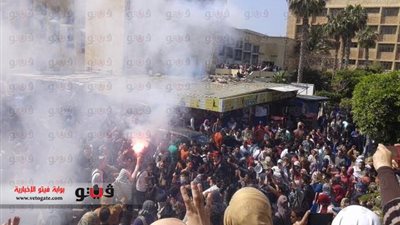 بالصور.. تجدد الاشتباكات بجامعة الإسكندرية بين الأمن وطلاب الإرهابية