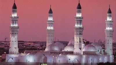 الأزهر منارة الإسلام والوسطية.. واصل: دوره يتعاظم وسط موجات التكفير والإرهاب والقتل.. مفتي أوكرانيا: علماؤه ينشرون صحيح الدين بمدارسنا الإسلامية.. 3 آلاف طالب إندونيسي يدرسون بالصرح العظيم