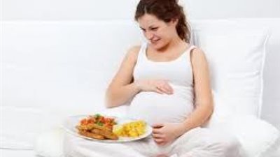 للحامل.. ملف شامل عن الأمراض المرتبطة بالطعام وطرق الوقاية منها