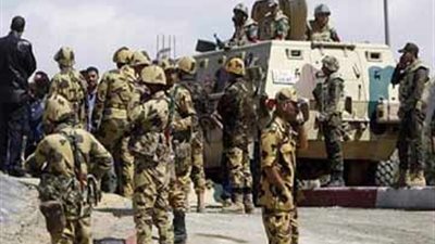 الجيش يواصل تأمين المؤسسات الحكومية بقنا.. وانتظام العمل داخل الدواوين