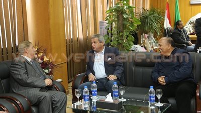 بالصور.. محافظ الإسماعيلية يستقبل وزير الرياضة خلال زيارته للمحافظة