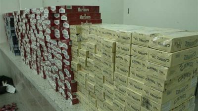 ضبط 85 ألف علبة سجائر قبل تهريبها للضفة الشرقية عبر كوبري السلام