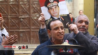 بالفيديو.. أهالي الجمالية يحتفلون بترشح السيسي على أنغام 