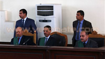 بالصور.. المحكمة تستمع لمرافعة النيابة في اتهام «حبارة» بمقاومة السلطات