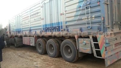 بالصور.. ضبط 127 طن قمح مستورد مدعم قبل تهريبه إلى الفيوم