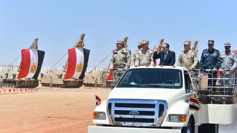  السيسي يتفقد تفتيش