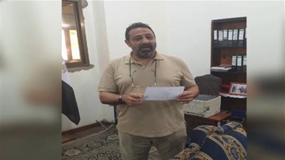 مجدي عبدالغني يدلي بصوته في التعديلات الدستورية بتنزانيا