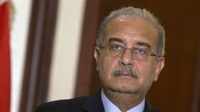 الحكومة تحاول تخفيض عجز الموازنة بجذب الاستثمارات.. شريف إسماعيل يبحث مع السفير الإيطالي توسع «إيني» باكتشافات الغاز.. ويناقش مشروع القرية الذكية بأكتوبر مع «ما يكروسوفت».. وتوسعات