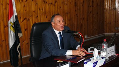 جامعة سوهاج توافق على تطبيق الحد الأدنى على موظفيها