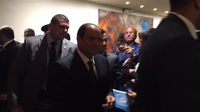 قضاة لجنة الرؤساء يراجعون مظاريف الاستفتاء على التعديلات الدستورية