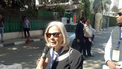 الأمين المساعد للجامعة العربية تتفقد عملية التصويت في الزمالك