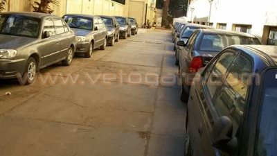 رئيس القومي للبحوث يتجاهل الأزمة المالية ويشتري 14 سيارة جديدة