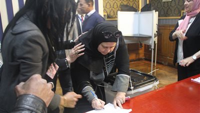 والدة الشهيد مصطفى أبو عميرة: 