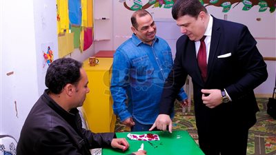 أخبار ماسبيرو.. رئيس الوطنية للإعلام يدلي بصوته في الاستفتاء