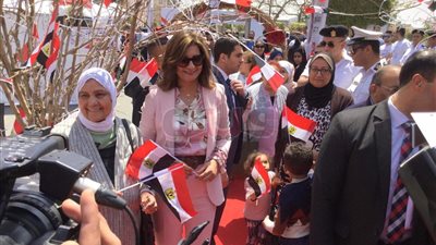 وزيرة الهجرة تدلي بصوتها في الاستفتاء على التعديلات الدستورية