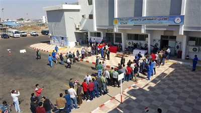 30 صورة ترصد تصويت أهالي رأس غارب على تعديل الدستور