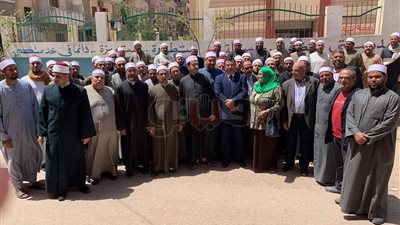 مسيرة لمشايخ كفر الشيخ بالزي الأزهري لتأييد تعديلات الدستور (صور)