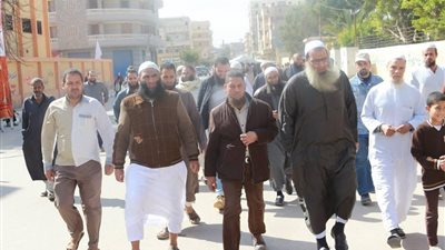 توافد عدد من السلفيين للإدلاء بأصواتهم في إمبابة (صور)