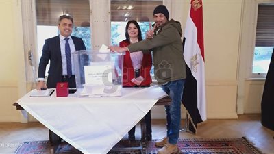 المصريون بتركيا يشاركون في الاستفتاء على التعديلات الدستورية (صور)