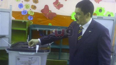محافظ القليوبية يدلي بصوته في الاستفتاء على تعديل الدستور 2019