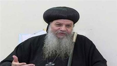 أسقف مغاغة يدلي بصوته في الاستفتاء على التعديلات الدستورية