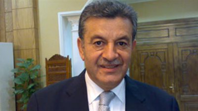 رئيس جامعة بنها: إثارة قرار تجديد إجازة نقيب «أطباء الإخوان» تربص