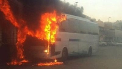 مسلحون يحرقون حافلة لشركة «أرامكو» في السعودية